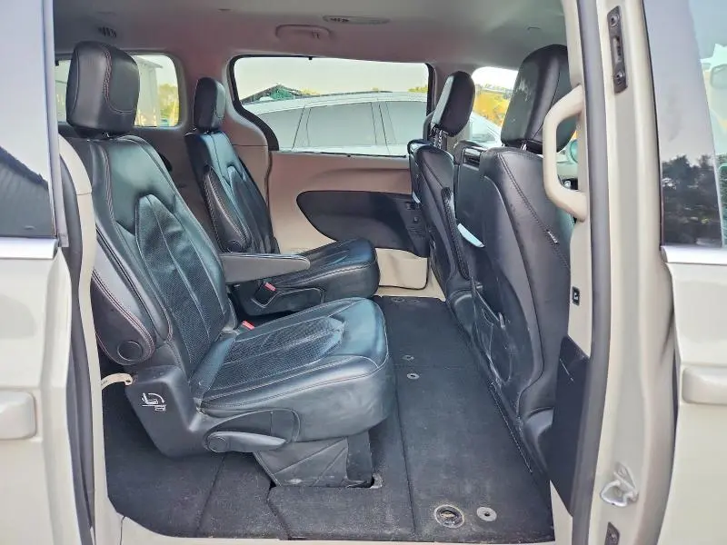 2017 CHRYSLER PACIFICA TOURING L PLUS  