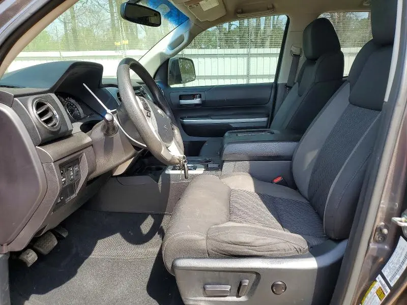 2015 TOYOTA TUNDRA SR5  