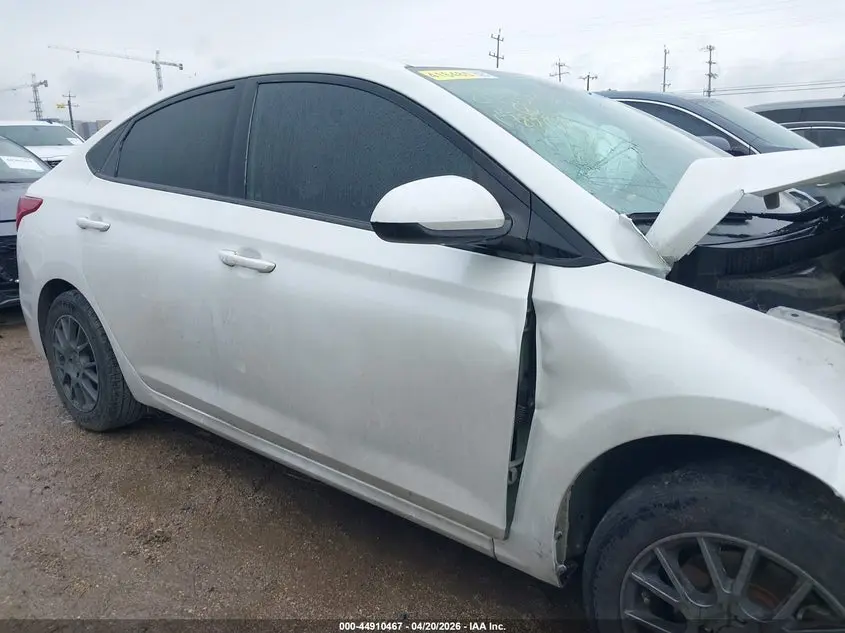 2022 HYUNDAI ACCENT SE