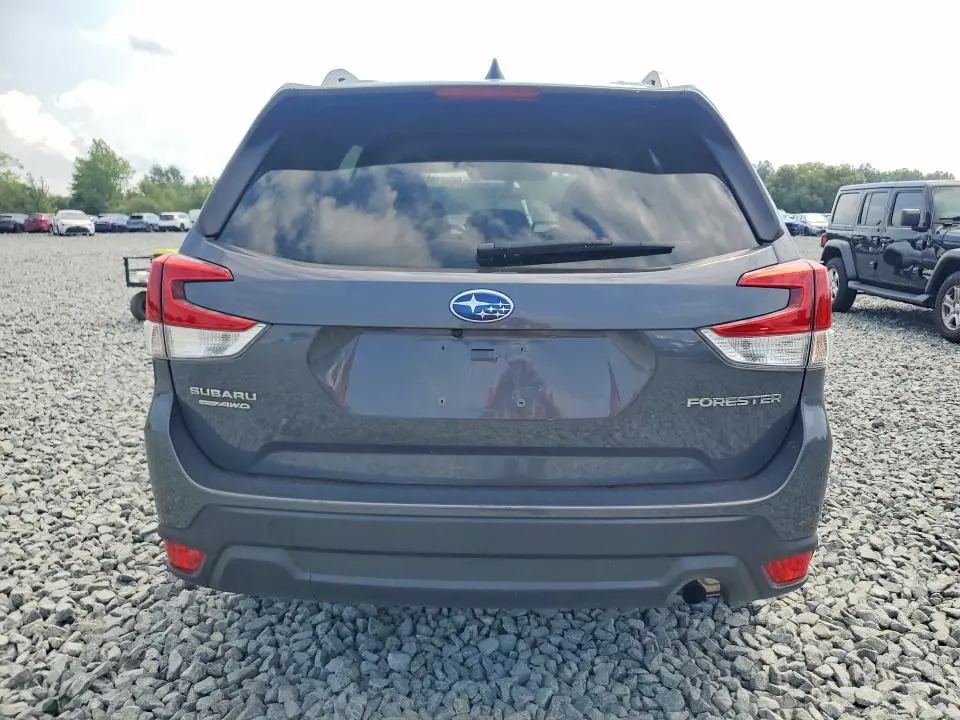 2024 SUBARU FORESTER   