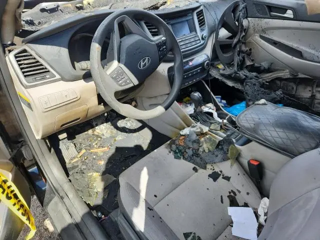 2018 HYUNDAI TUCSON SE  