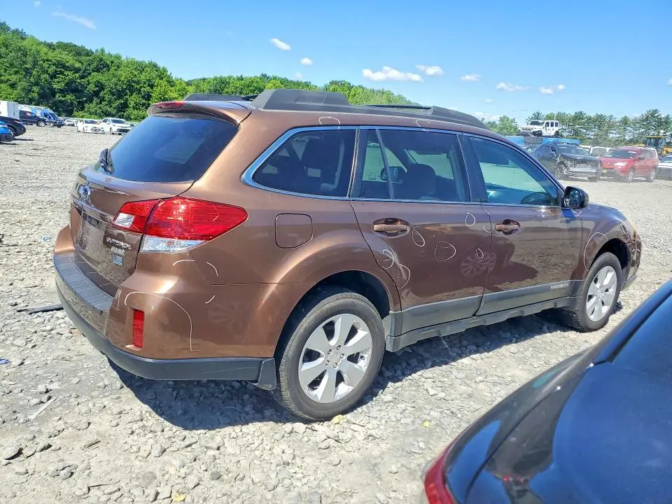 2011 SUBARU OUTBACK 2.5I PREMIUM  