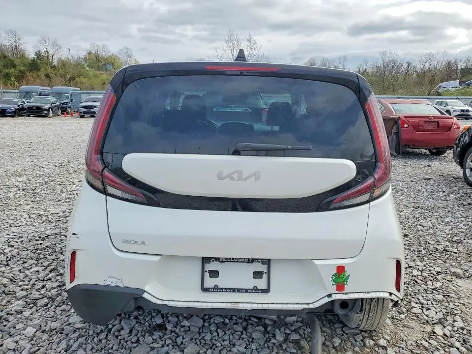 2023 KIA SOUL LX  