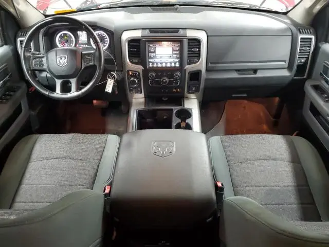 2015 RAM 1500 SLT