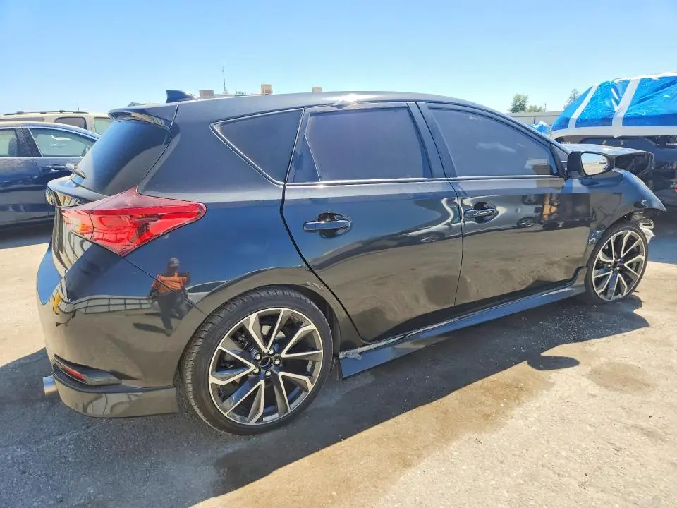 2017 TOYOTA COROLLA IM BASE  
