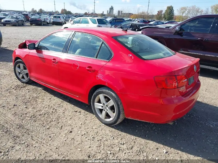 2012 VOLKSWAGEN JETTA 2.0L TDI