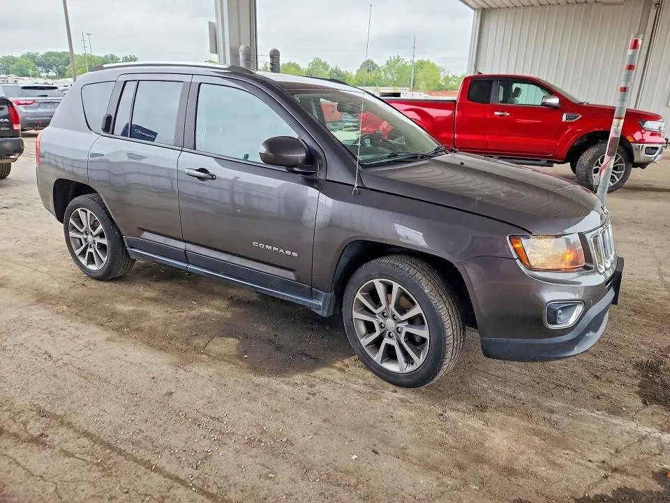 2017 JEEP COMPASS LATITUDE  