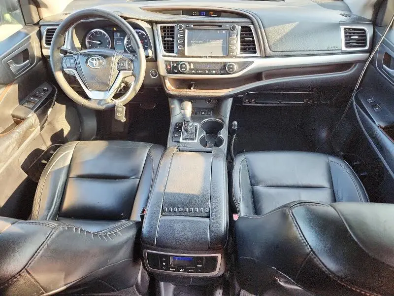 2014 TOYOTA HIGHLANDER XLE  
