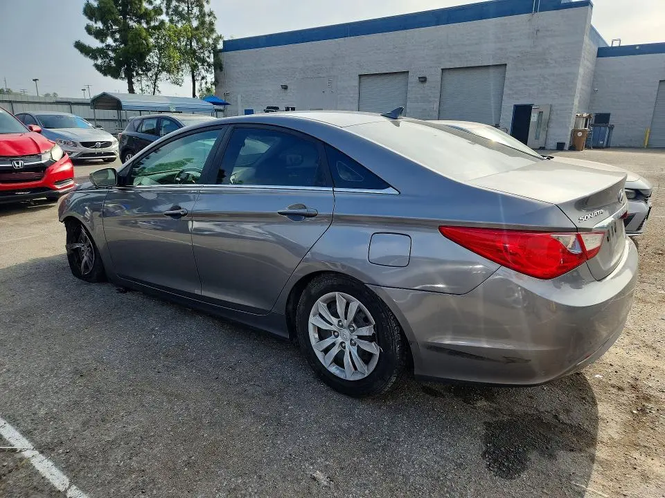 2011 HYUNDAI SONATA GLS  