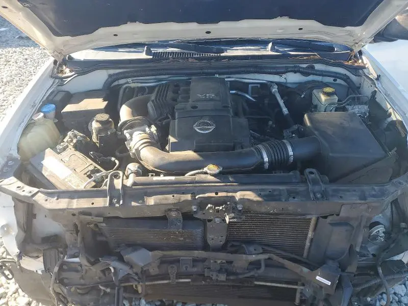 2017 NISSAN FRONTIER S  