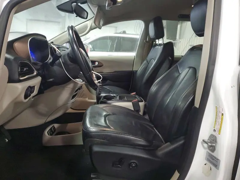 2017 CHRYSLER PACIFICA TOURING L  