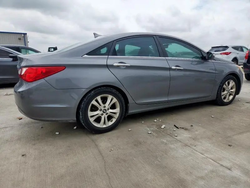 2011 HYUNDAI SONATA SE  