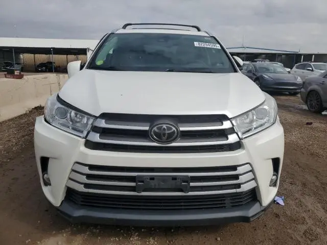 2018 TOYOTA HIGHLANDER SE  
