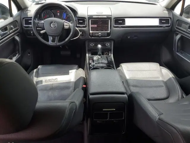 2012 VOLKSWAGEN TOUAREG V6  