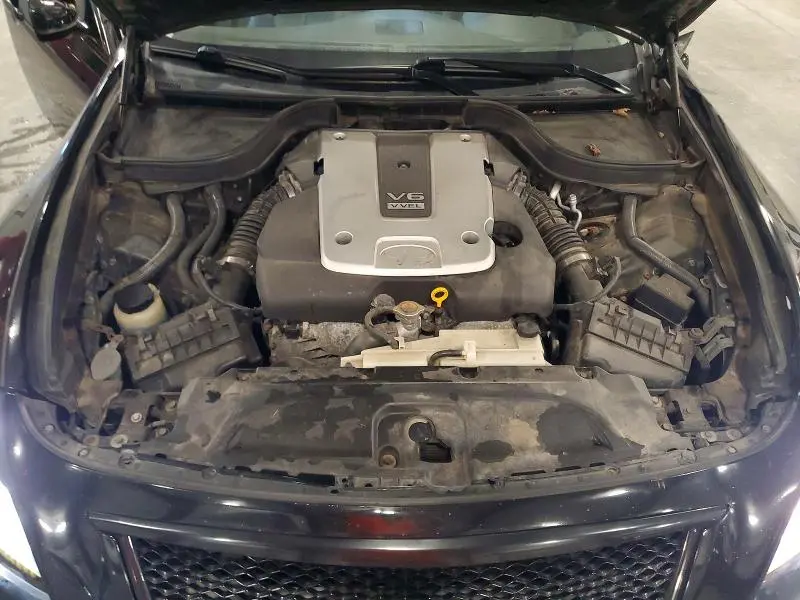 2011 INFINITI G37   