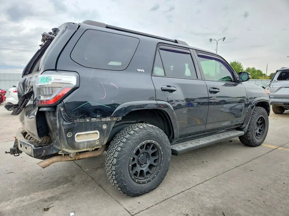 2019 TOYOTA 4RUNNER SR5  