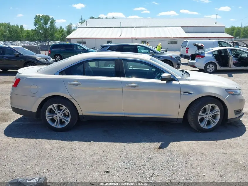 2018 FORD TAURUS SEL