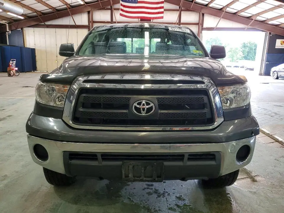 2011 TOYOTA TUNDRA DOUBLE CAB SR5  