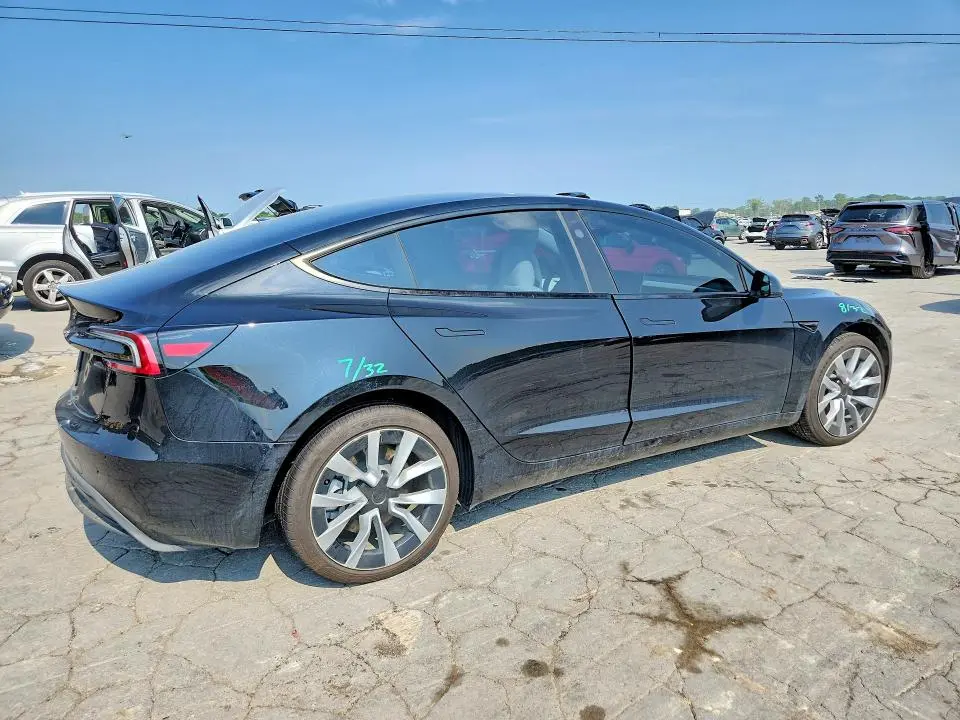 2026 TESLA MODEL 3   