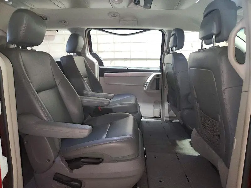 2014 VOLKSWAGEN ROUTAN SE  