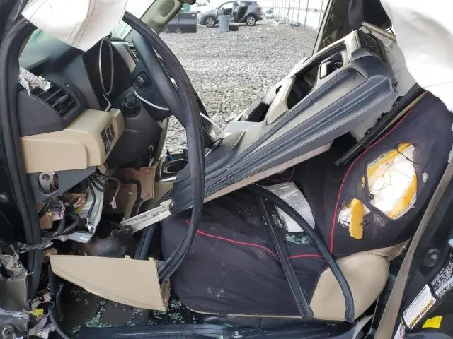 2011 TOYOTA 4RUNNER SR5  