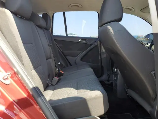 2014 VOLKSWAGEN TIGUAN S  