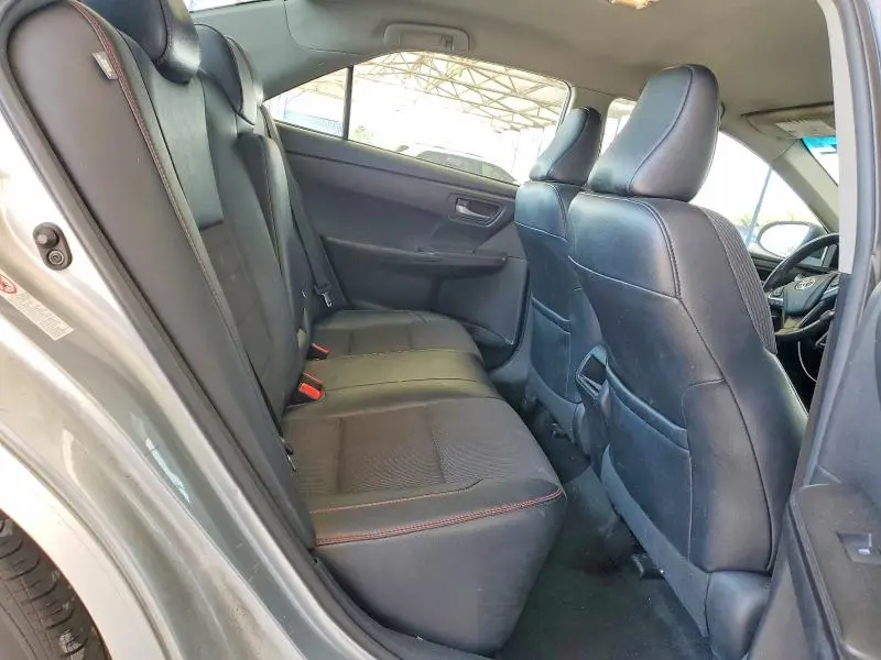 2017 TOYOTA CAMRY SE  