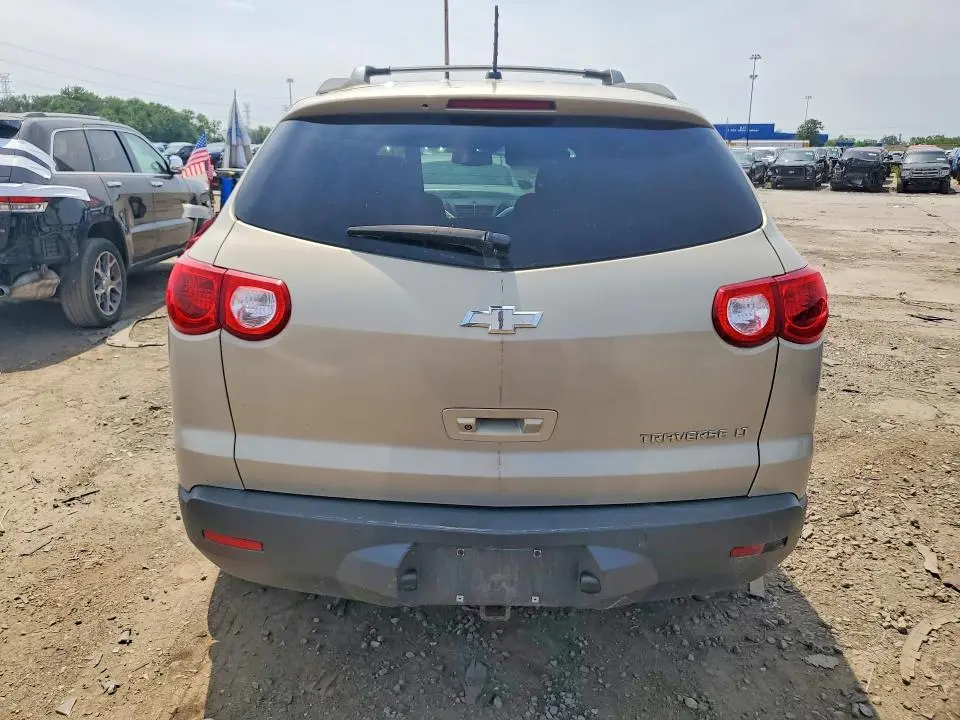2012 CHEVROLET TRAVERSE LT  