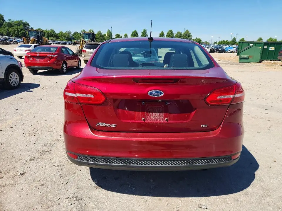 2017 FORD FOCUS SE  