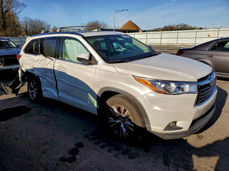 2014 TOYOTA HIGHLANDER XLE  