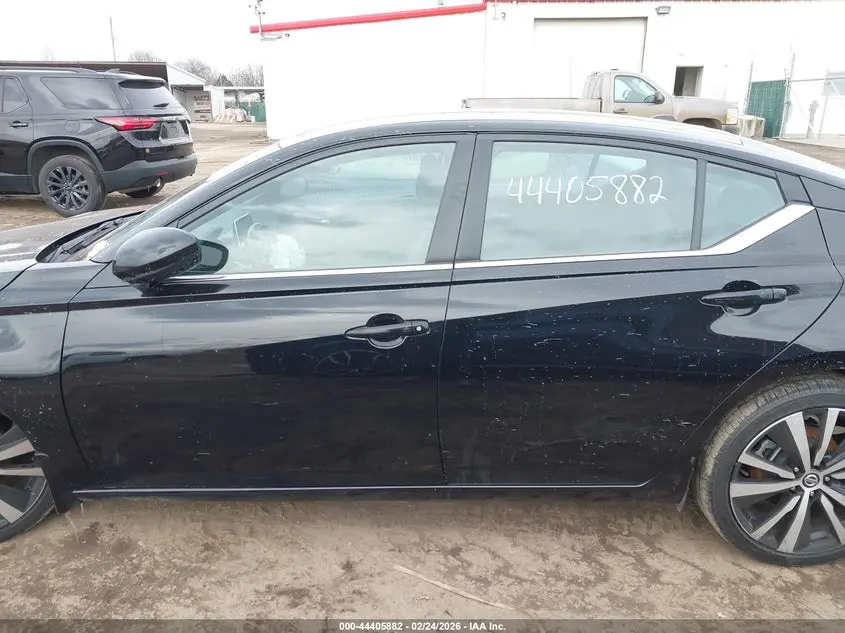 2022 NISSAN ALTIMA SR FWD