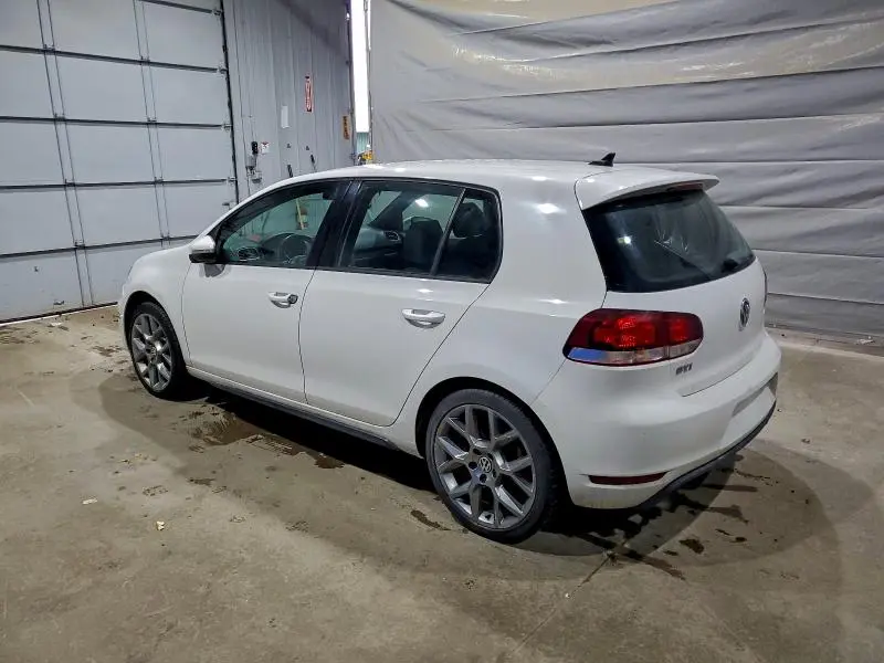 2014 VOLKSWAGEN GTI   