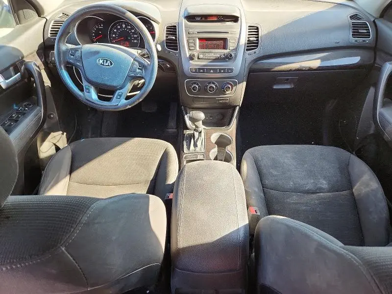 2014 KIA SORENTO LX  