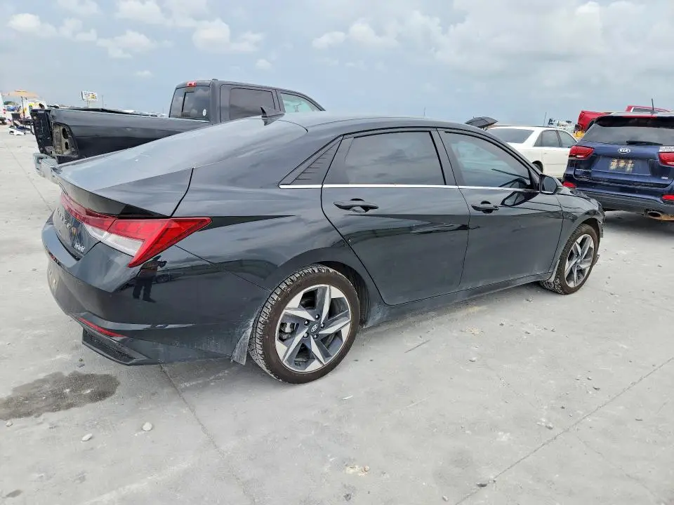 2023 HYUNDAI ELANTRA LIMITED  