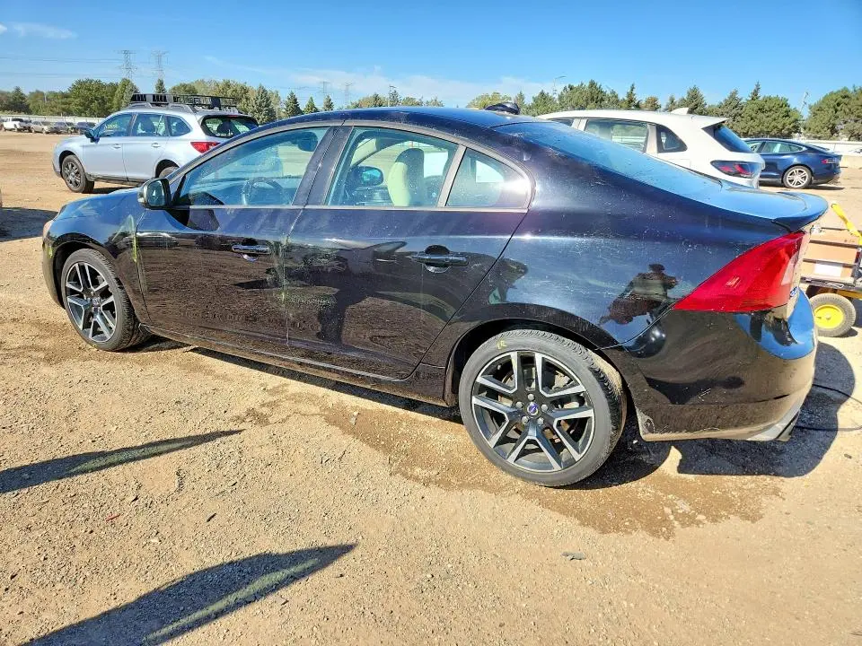 2017 VOLVO S60   