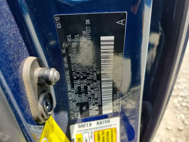 2012 TOYOTA SIENNA XLE 8-PASSENGER  