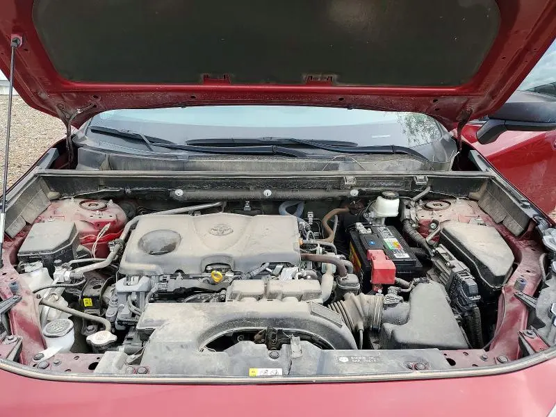 2021 TOYOTA RAV4 LE  