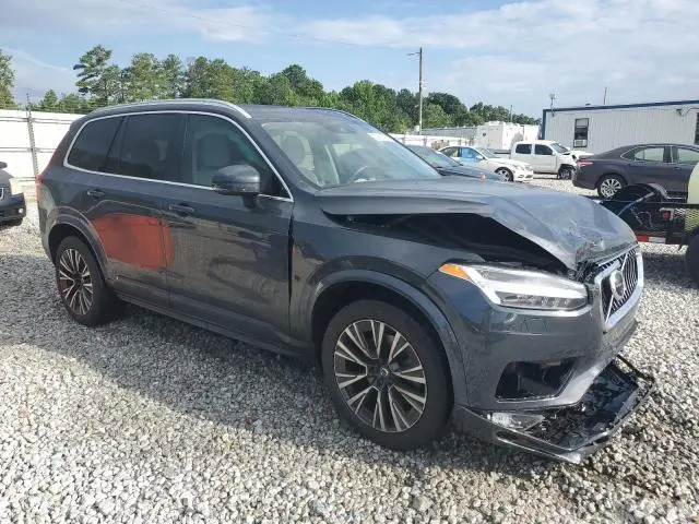 2022 VOLVO XC90 T6 MOMENTUM  
