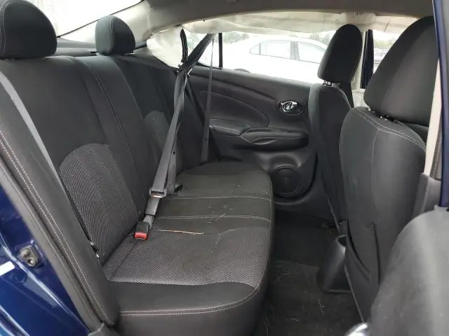 2019 NISSAN VERSA S  