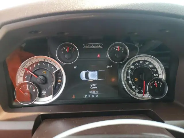 2016 RAM 1500 SLT  