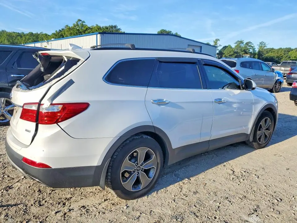 2016 HYUNDAI SANTA FE SE  