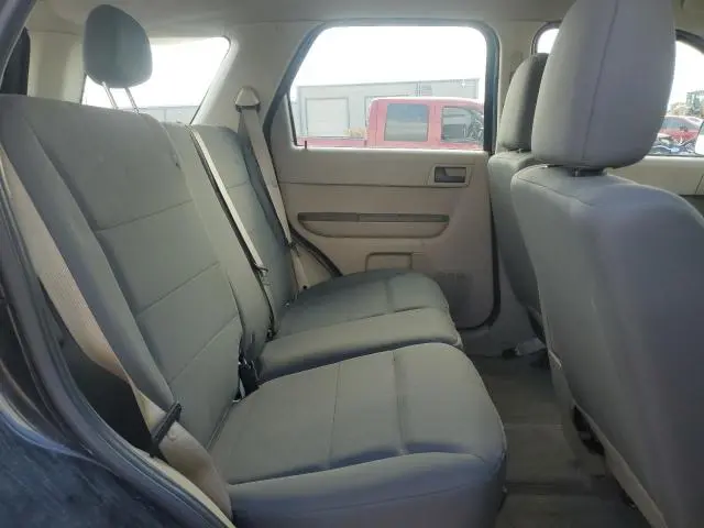 2012 FORD ESCAPE XLS  