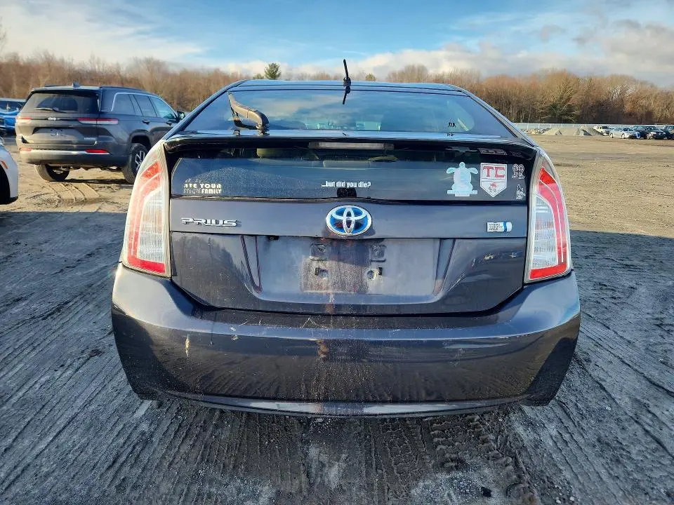 2015 TOYOTA PRIUS TWO  