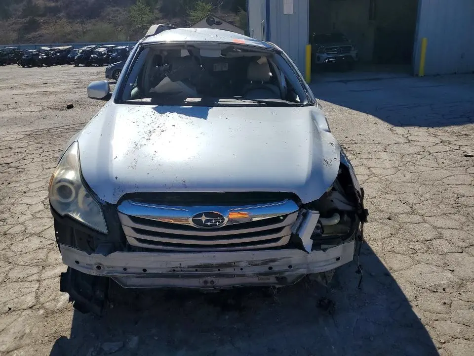 2011 SUBARU OUTBACK 2.5I PREMIUM  