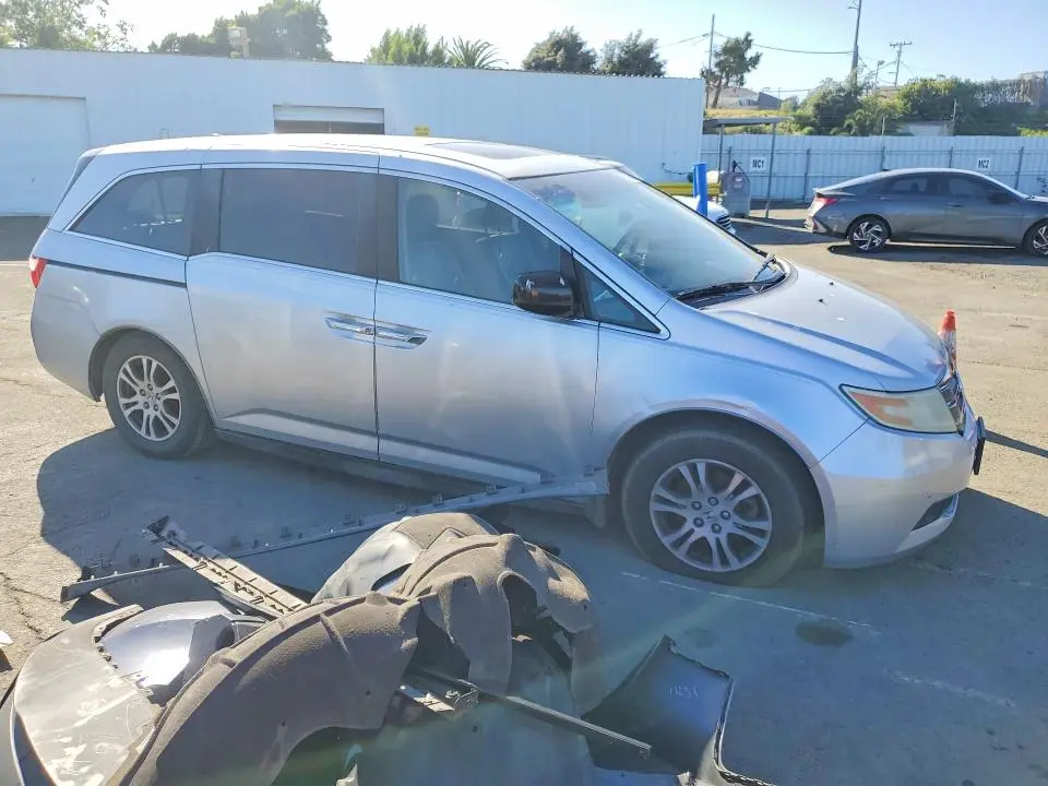 2011 HONDA ODYSSEY EXL  