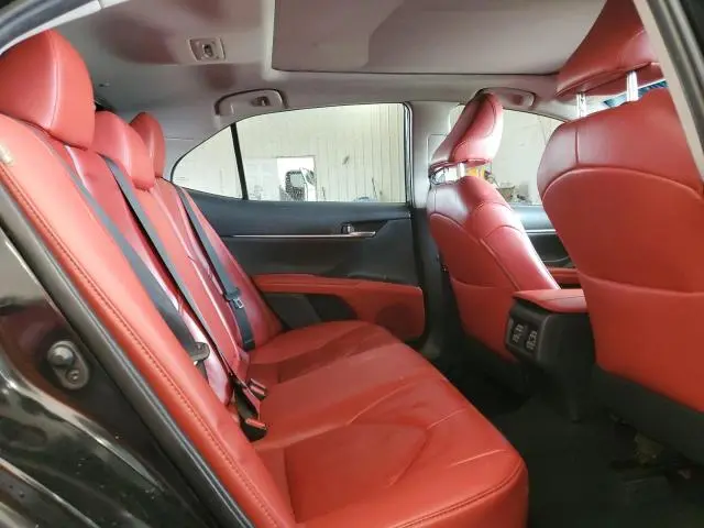 2018 TOYOTA CAMRY XSE  