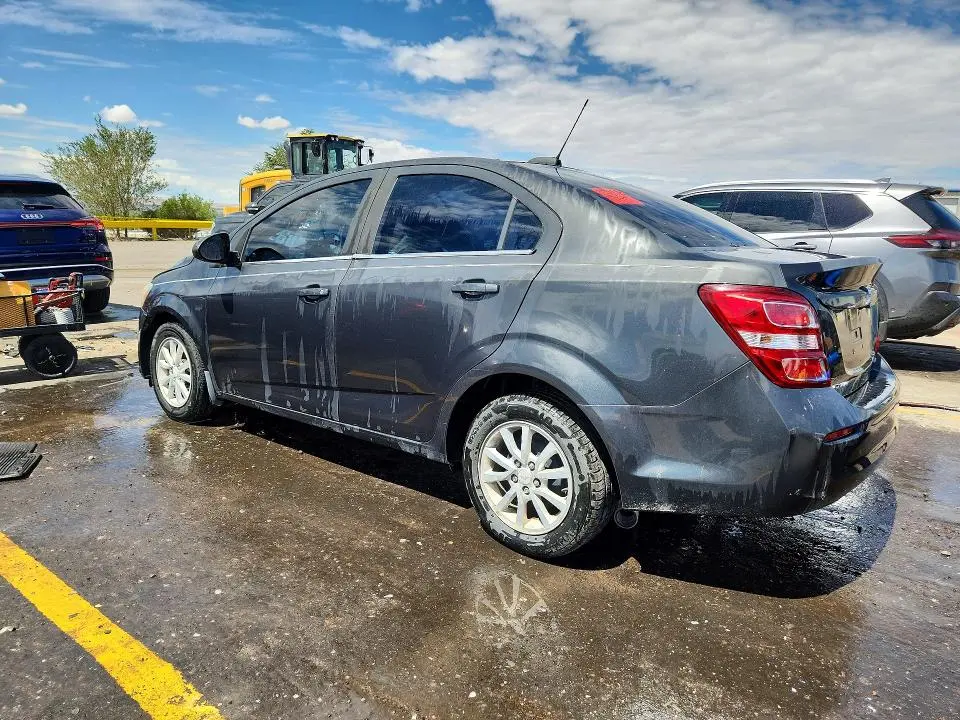 2017 CHEVROLET SONIC LT  