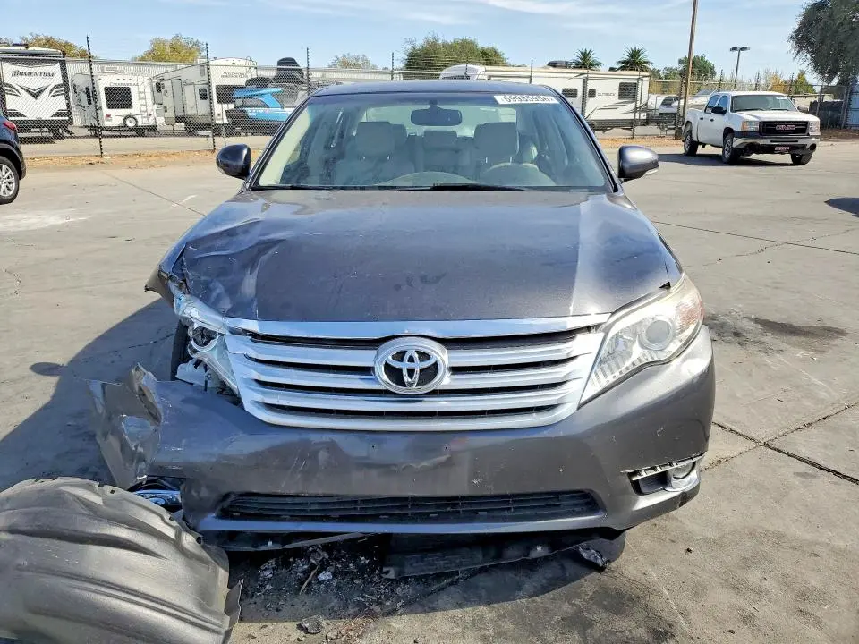 2011 TOYOTA AVALON BASE  