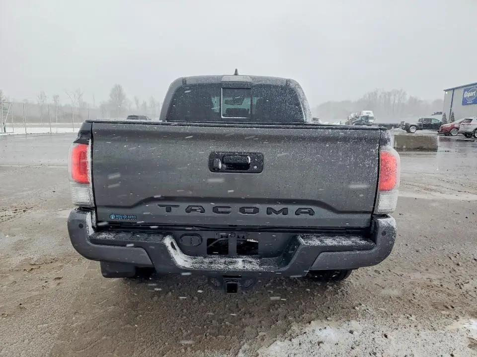 2023 TOYOTA TACOMA TRD SPORT  