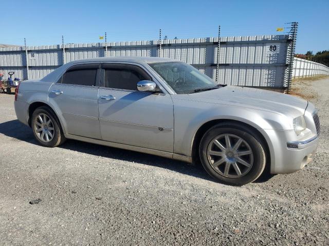 2010 CHRYSLER 300C 